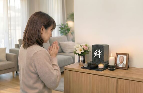 お墓は高いはもう古い。安く持てる新しい供養があります。 | 自宅のお墓なら家に置ける小さなお墓 家墓 ～かぼ～
